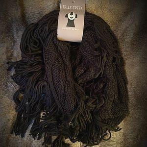 Infinity scarf
